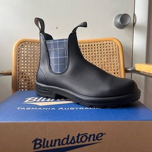 Brand New Blundstone 2102 - Black (AU7)